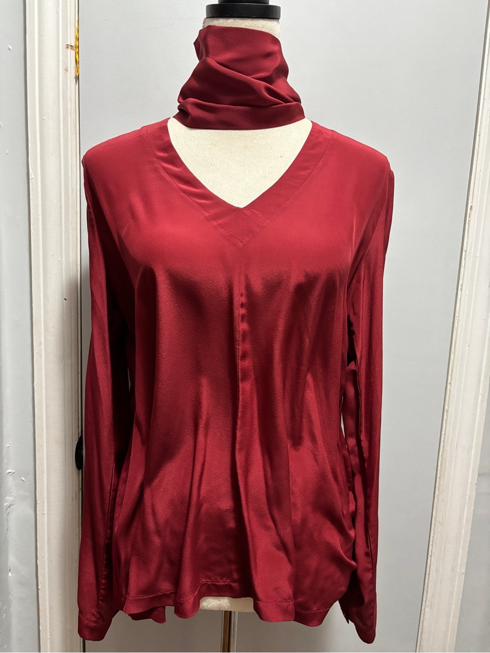 Weekend Max Mara dressy red long sleeve top
